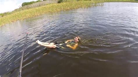 nude water skiing